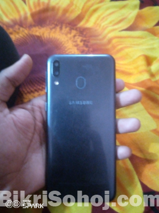 Samsung galaxy M20